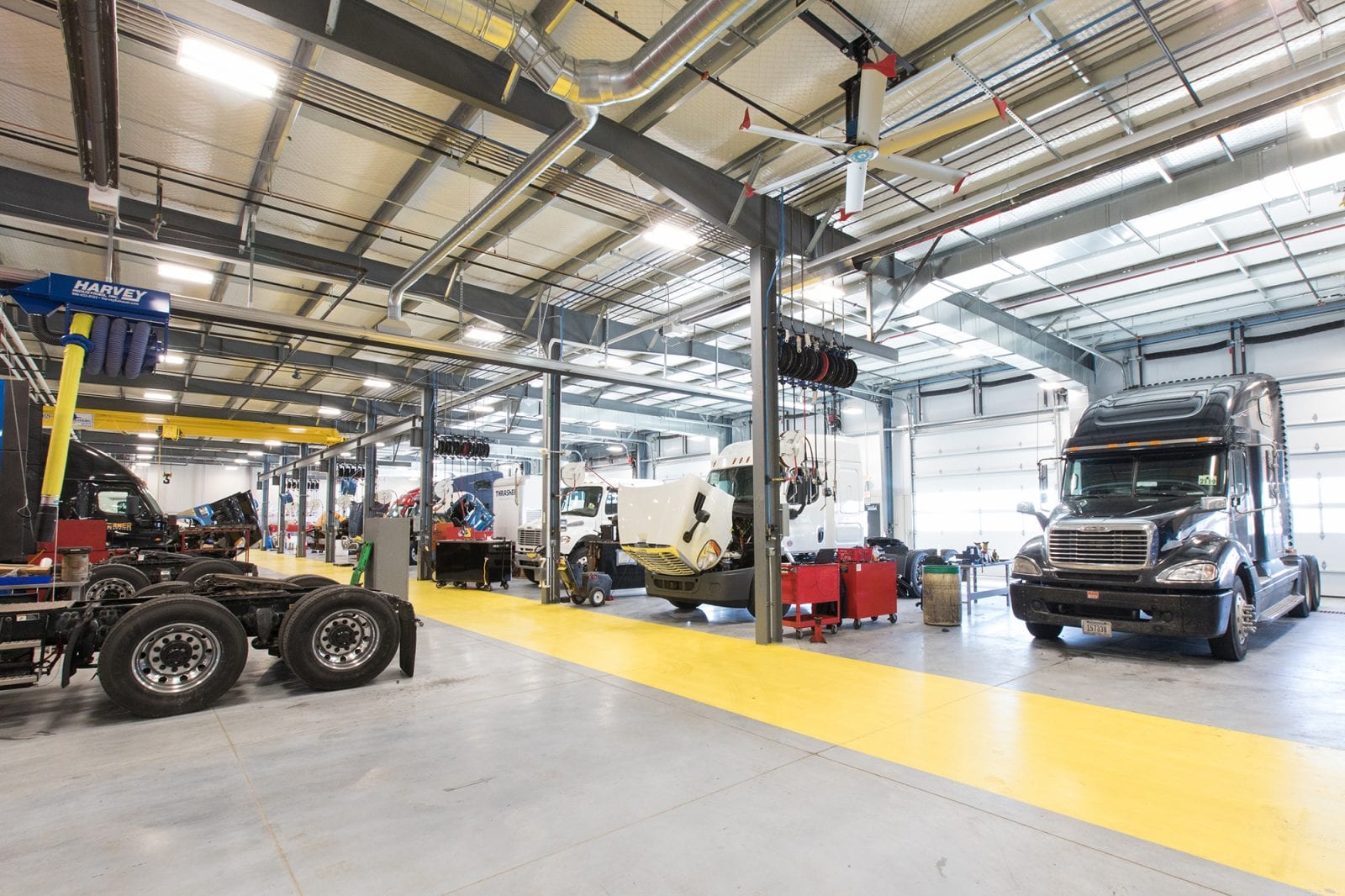 Commercial Truck and RV Repair-5 Effortless Reporting